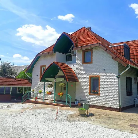 Dolce Villa Balaton Vonyarcvashegy Exterior photo